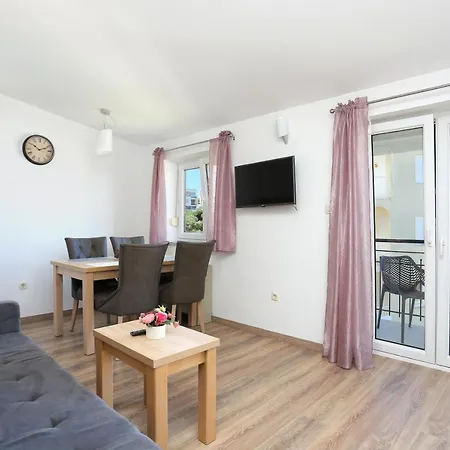 With A Parking Space Okrug Gornji, Ciovo - 19711