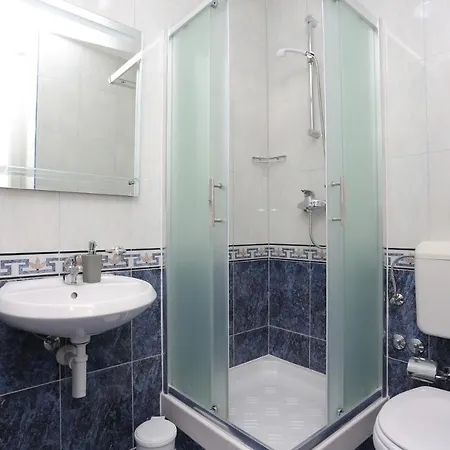 With A Parking Space Okrug Gornji, Ciovo - 19711 * Trogir