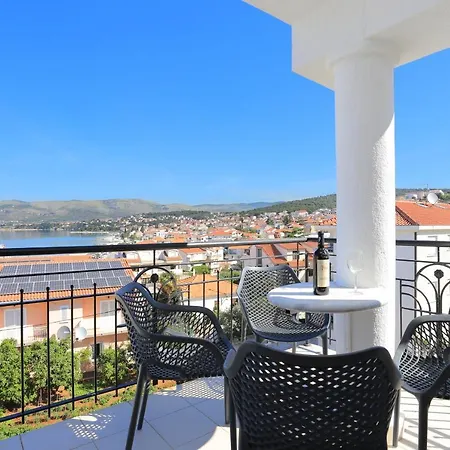 With A Parking Space Okrug Gornji, Ciovo - 19711 Trogir