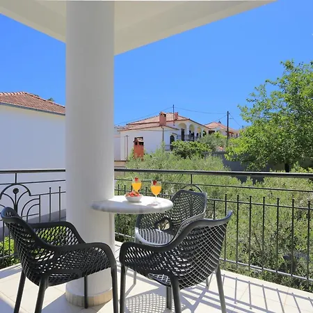 With A Parking Space Okrug Gornji, Ciovo - 19711 * Trogir