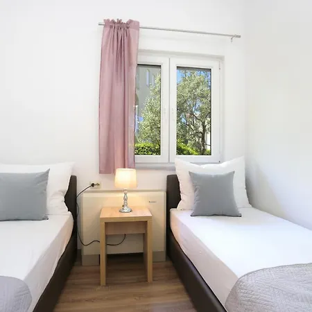 With A Parking Space Okrug Gornji, Ciovo - 19711 Appartement *