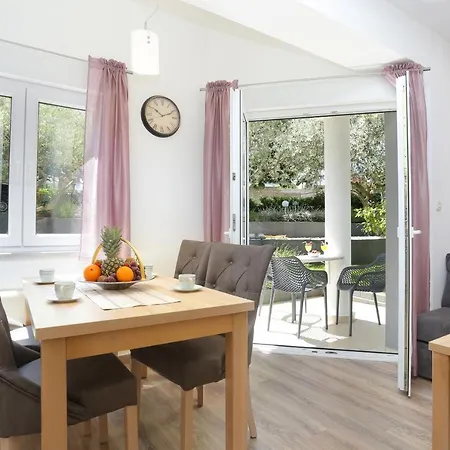 Appartement With A Parking Space Okrug Gornji, Ciovo - 19711