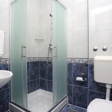 With A Parking Space Okrug Gornji, Ciovo - 19711 Lägenhet