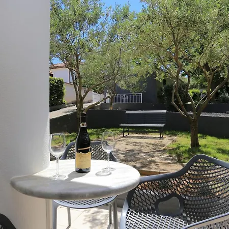 With A Parking Space Okrug Gornji, Ciovo - 19711 *