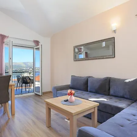 With A Parking Space Okrug Gornji, Ciovo - 19711 Lägenhet Trogir