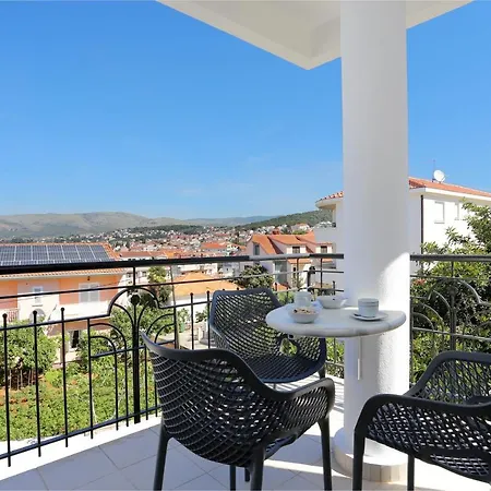 Lägenhet With A Parking Space Okrug Gornji, Ciovo - 19711 *